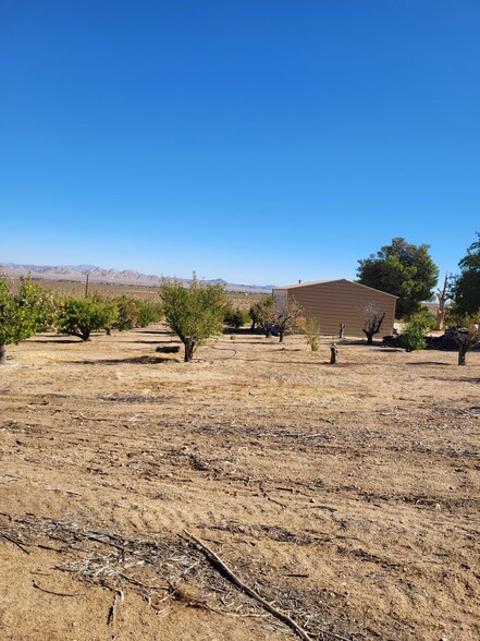 Midway Ave Lucerne Valley, Lucerne Valley, CA en venta - Foto del edificio - Imagen 3 de 20