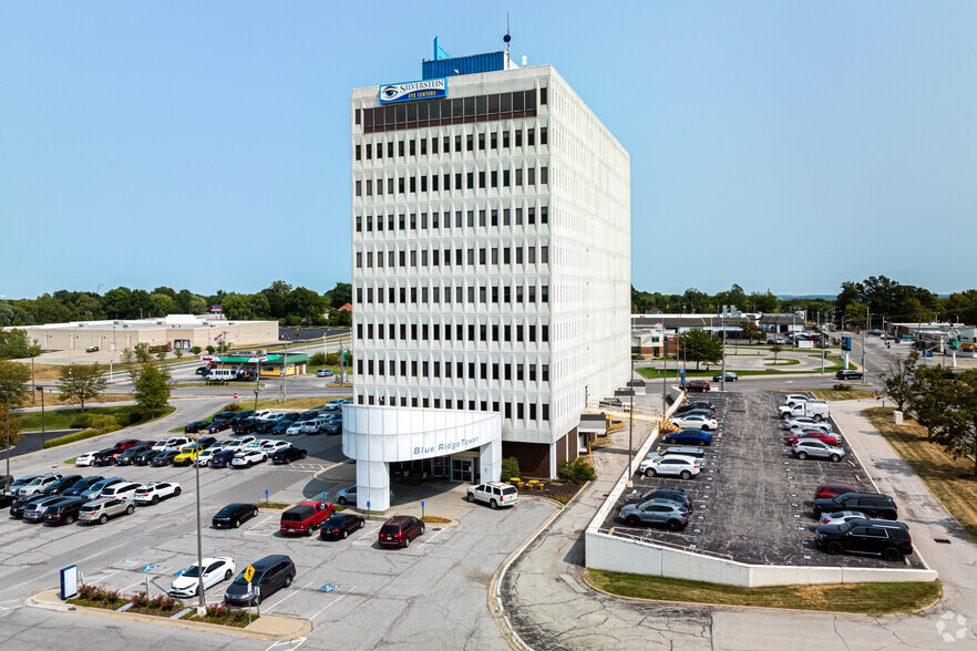 4240 Blue Ridge Blvd, Kansas City, MO en alquiler - Foto del edificio - Imagen 1 de 46