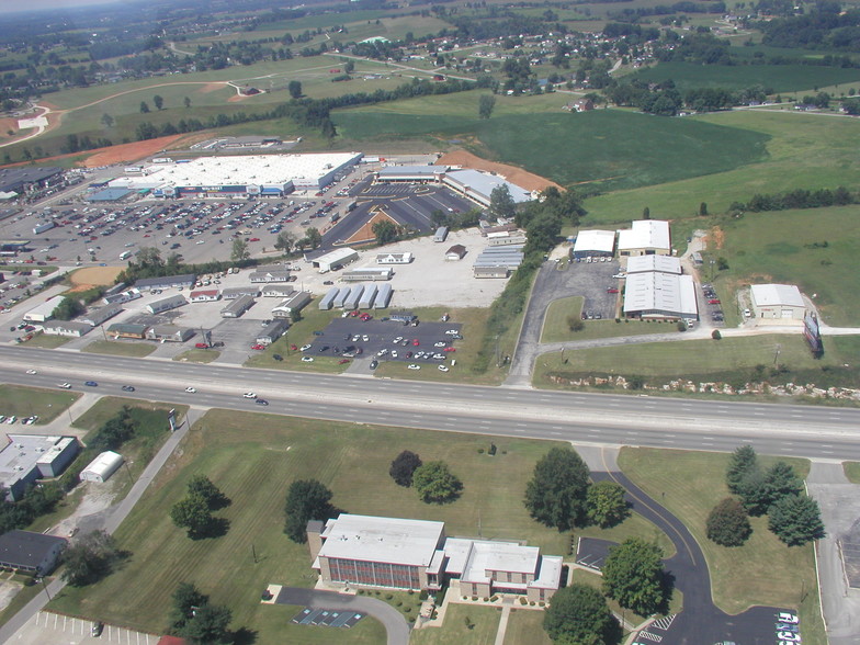 1813 HWY 27, Somerset, KY en alquiler - Foto del edificio - Imagen 1 de 2