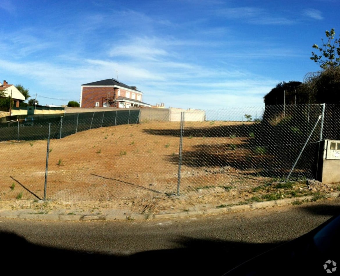 Terreno en Olías del Rey, Toledo en venta Foto principal- Imagen 1 de 4