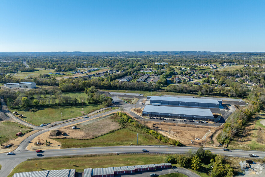 815 Aviation Ln, Gallatin, TN en alquiler - Vista aérea - Imagen 2 de 22