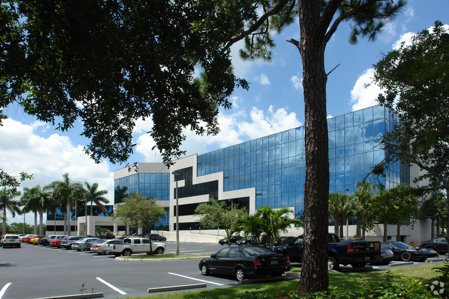 4200 Northcorp Pky, Palm Beach Gardens, FL en alquiler - Foto del edificio - Imagen 3 de 14