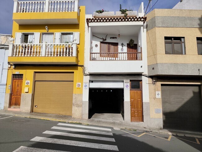 Más detalles de Calle Obispo Pildaín, 120, Arucas - Terreno en venta
