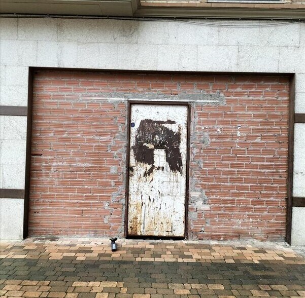 Local en Santurde de Rioja en venta - Foto del edificio - Imagen 3 de 13