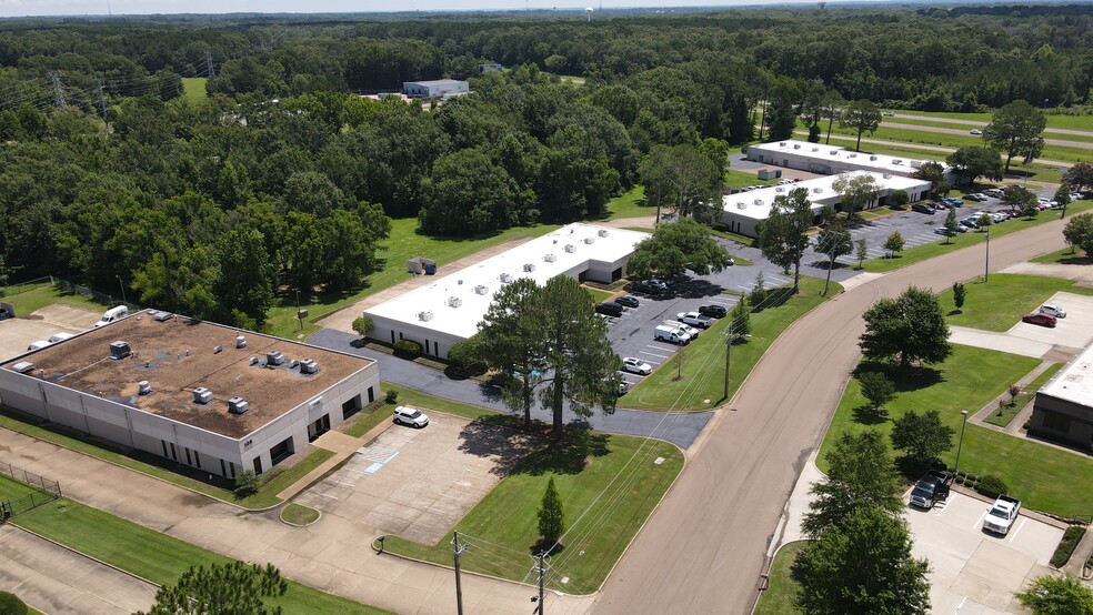 100 - 104 Business Park Dr, Ridgeland, MS en alquiler - Foto del edificio - Imagen 3 de 32