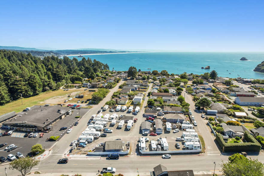 308 Ocean Ave, Trinidad, CA en venta - Foto del edificio - Imagen 3 de 31