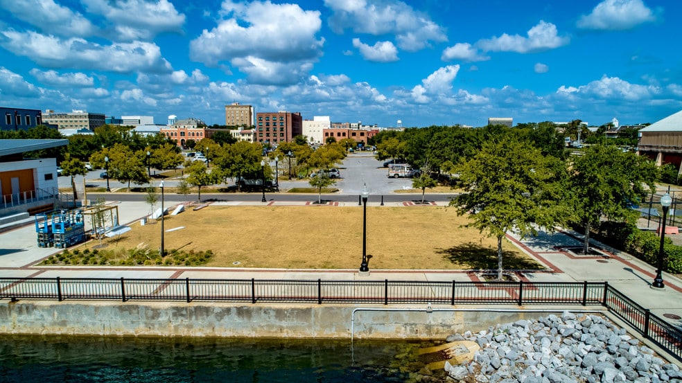 750 Commendencia St, Pensacola, FL en alquiler - Foto del edificio - Imagen 3 de 10