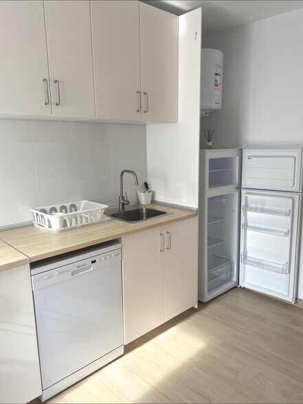 Edificio residencial en Figueres, Gerona en venta - Foto del interior - Imagen 2 de 6