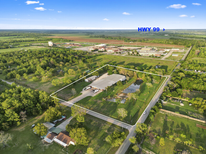 3215 Huffman Eastgate Rd, Huffman, TX en venta - Foto del edificio - Imagen 1 de 26