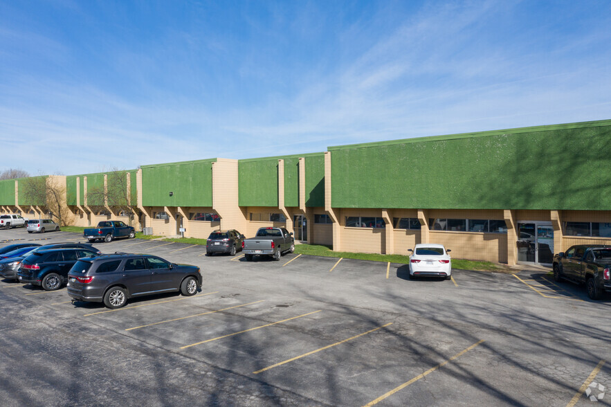 2695 Tracy Rd, Northwood, OH en venta - Foto del edificio - Imagen 2 de 8