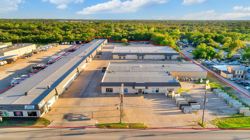 2800 W Division St, Arlington, TX en alquiler - Foto del edificio - Imagen 1 de 2