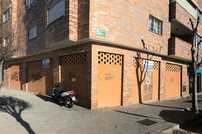Más detalles de Avenida Plantío, Coslada - Local en alquiler