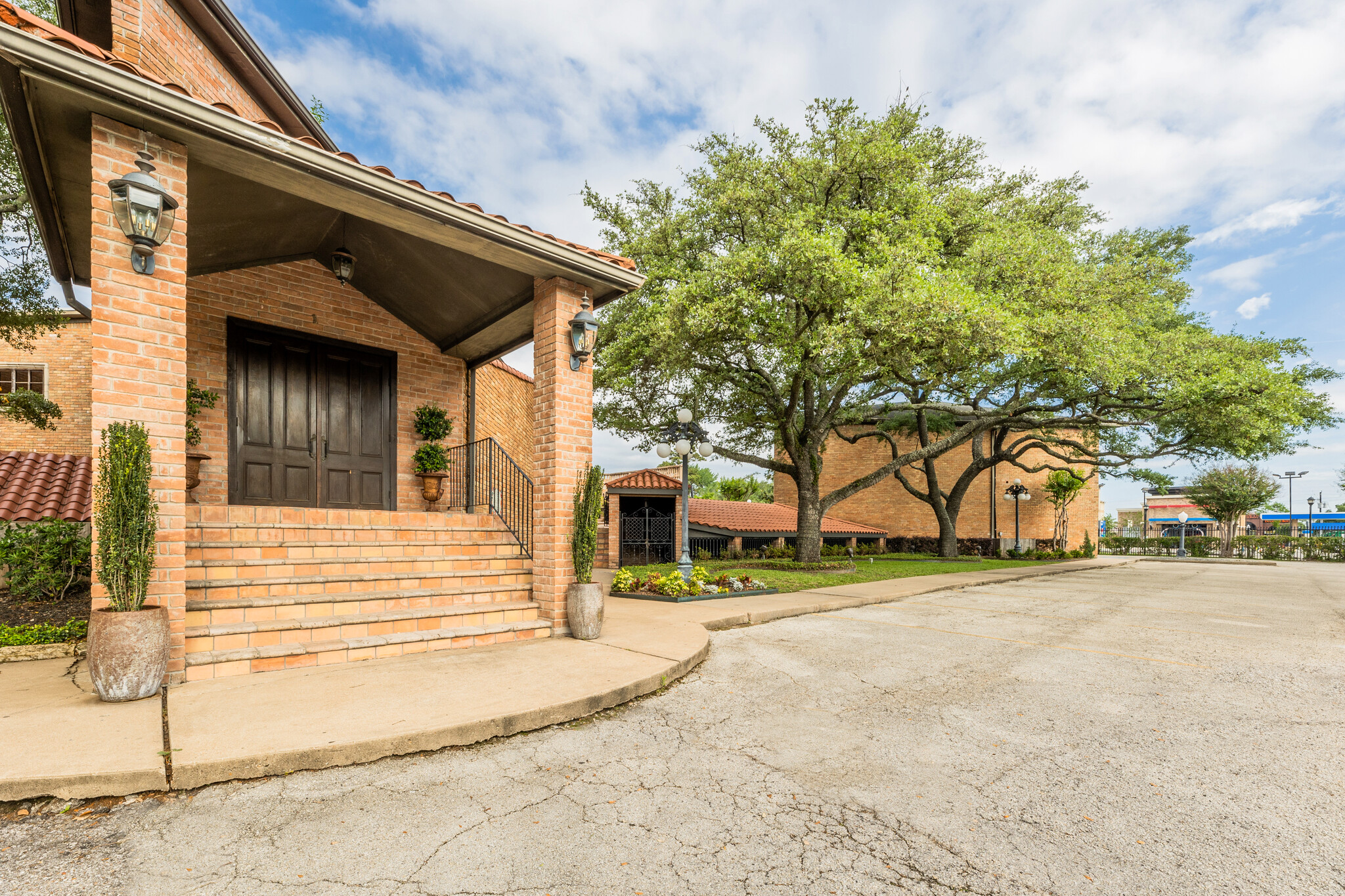 6303 Beverlyhill St, Houston, TX en venta Foto principal- Imagen 1 de 19