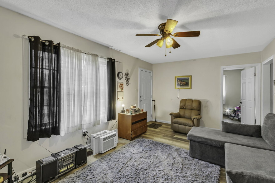 425 Arch St, Spartanburg, SC en venta - Foto del interior - Imagen 3 de 14