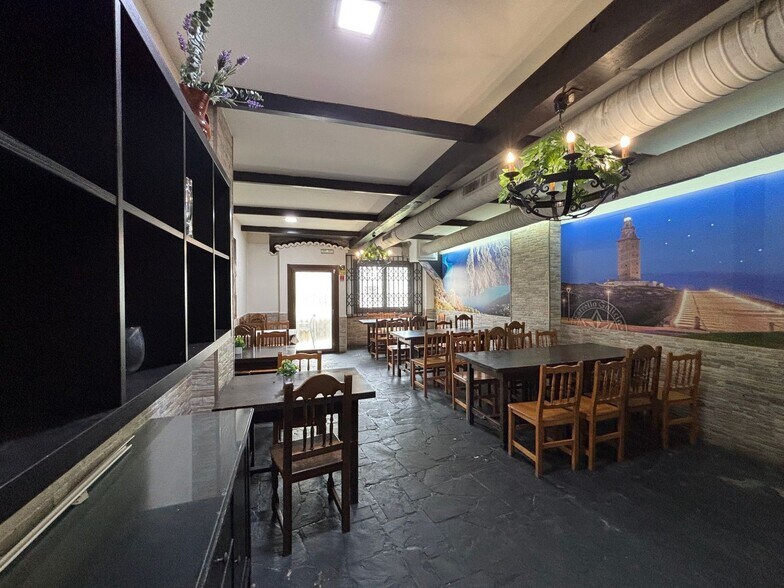Local en A Coruña, La Coruna en venta - Foto del interior - Imagen 2 de 19