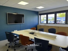 1609 Avenue Henri Schneider, Jonage en alquiler Foto del interior- Imagen 2 de 3