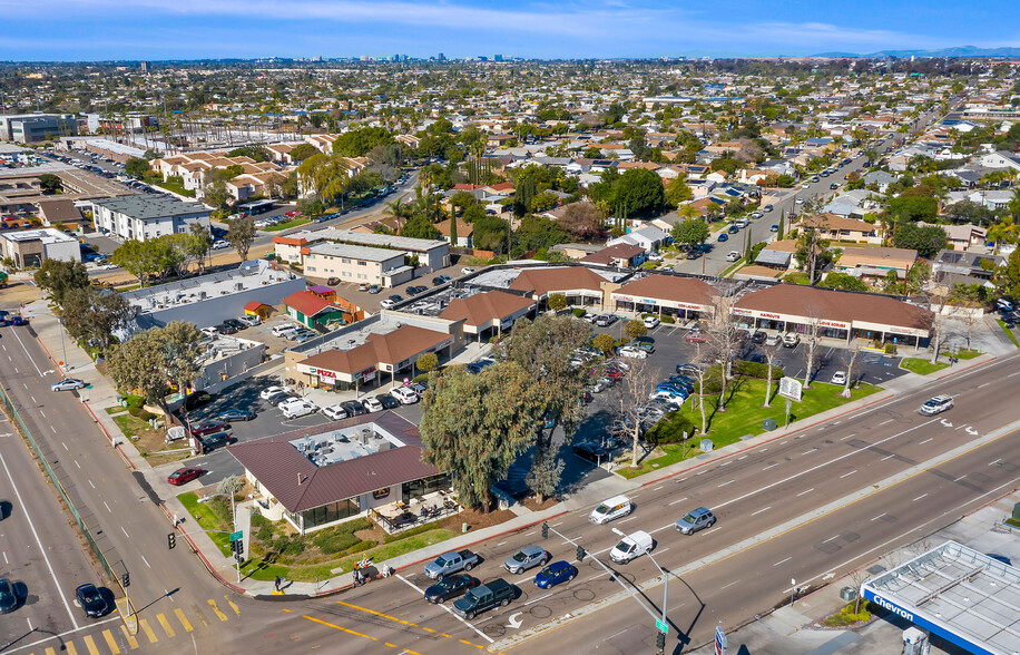 7608-7612 Linda Vista Rd, San Diego, CA en alquiler - Foto del edificio - Imagen 1 de 6