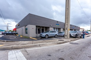 2441-2481 NW 72nd Ave, Miami FL - Inmueble