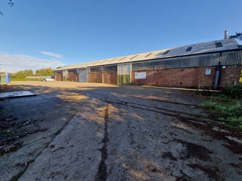 Old Mead Rd, Elsenham en alquiler - Foto del edificio - Imagen 2 de 6