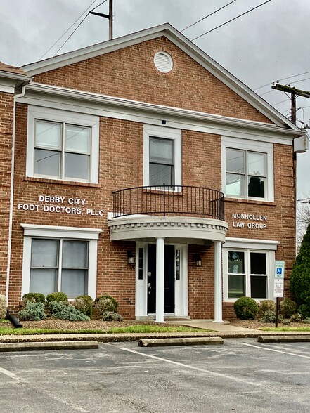 9900 Shelbyville Rd, Louisville, KY en alquiler - Foto del edificio - Imagen 1 de 13