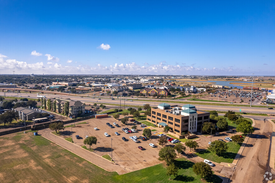 5307 W Loop 289, Lubbock, TX en alquiler - Foto del edificio - Imagen 2 de 12