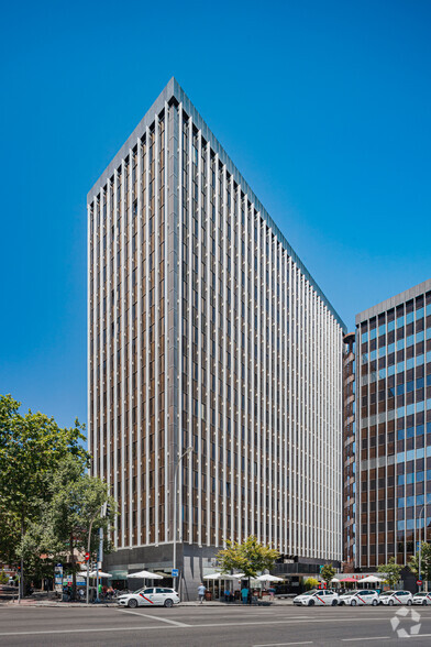 Calle Agustín de Foxá, 27, Madrid, Madrid en alquiler - Foto del edificio - Imagen 2 de 4