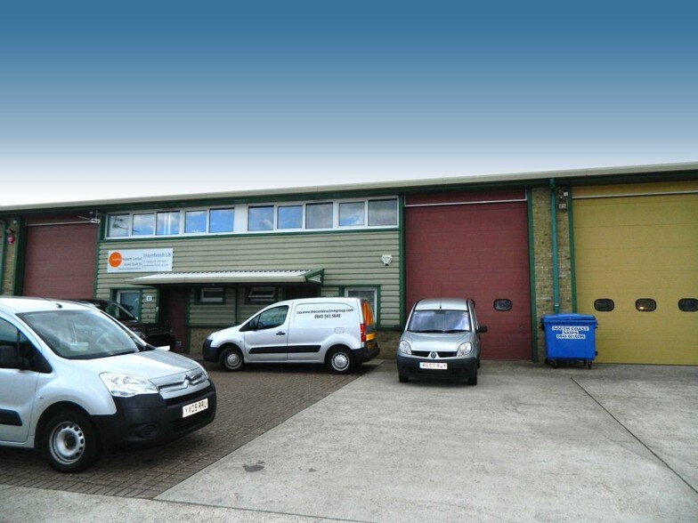 Ford Ln, Ford en venta - Foto del edificio - Imagen 2 de 5