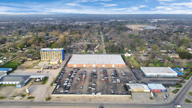 9001 Jensen Dr, Houston, TX en alquiler Foto del edificio- Imagen 2 de 11