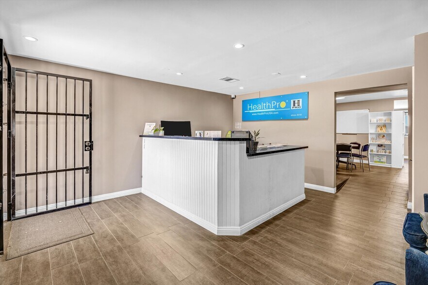 5604-5608 Rosemead Blvd, Temple City, CA en alquiler - Foto del edificio - Imagen 3 de 24