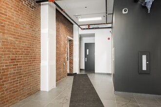 54B Rue Saint-Antoine O, Montréal, QC en alquiler Foto del interior- Imagen 2 de 4