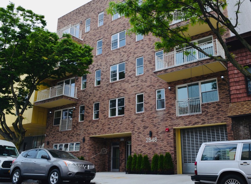 2848 W 15th St, Brooklyn, NY en venta - Foto del edificio - Imagen 2 de 17