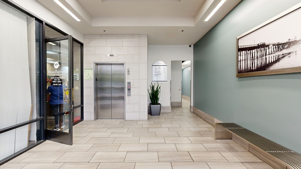 3142 Vista Way, Oceanside, CA en alquiler - Matterport 3D Scan - Imagen 2 de 9