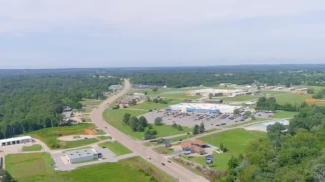 67 Hwy 62, Ash Flat, AR en venta - Vídeo aéreo - Imagen 2 de 6