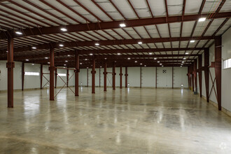 340 Commerce Drive, South Point, OH en venta Foto del interior- Imagen 1 de 10