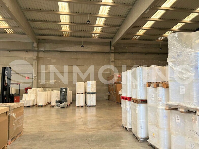 Nave en Paterna, Valencia en alquiler - Foto del interior - Imagen 2 de 15