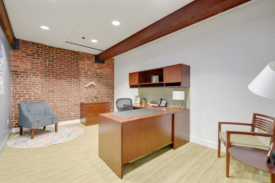 1050 30th St NW, Washington, DC en alquiler - Foto del interior - Imagen 1 de 28