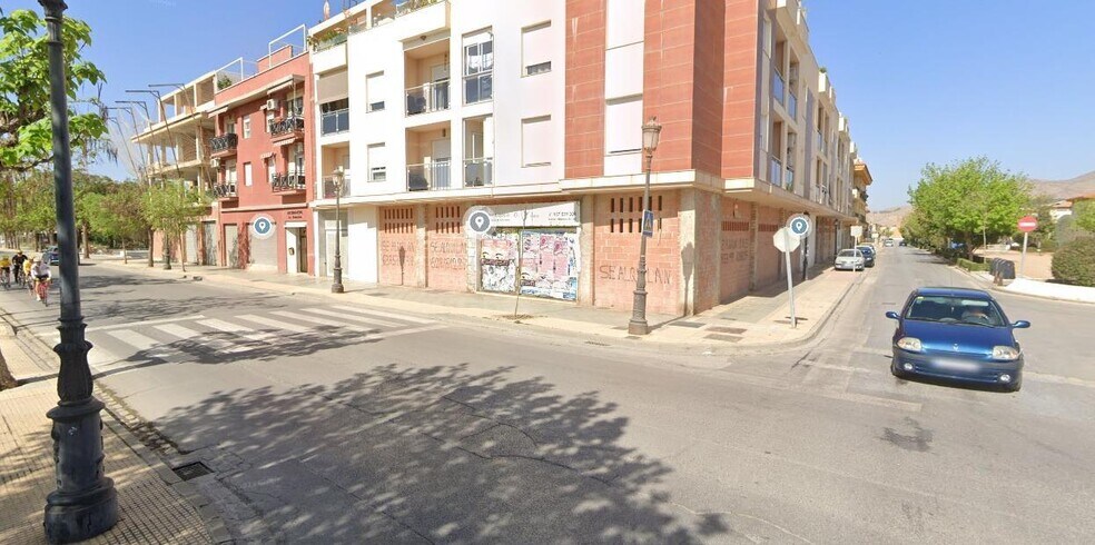 Avenida América, 1-1, Atarfe, Granada en venta - Foto del edificio - Imagen 2 de 7