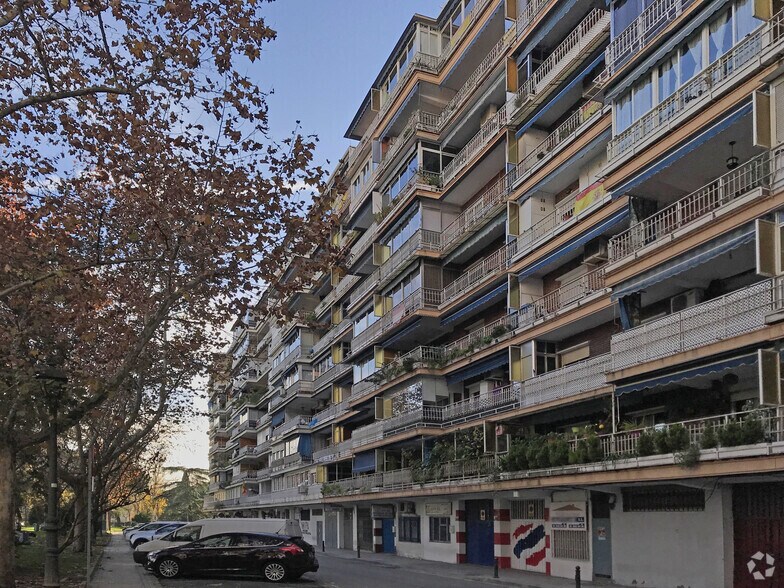 Avenida de la O.N.U., 23, Móstoles, Madrid en alquiler - Foto del edificio - Imagen 2 de 2