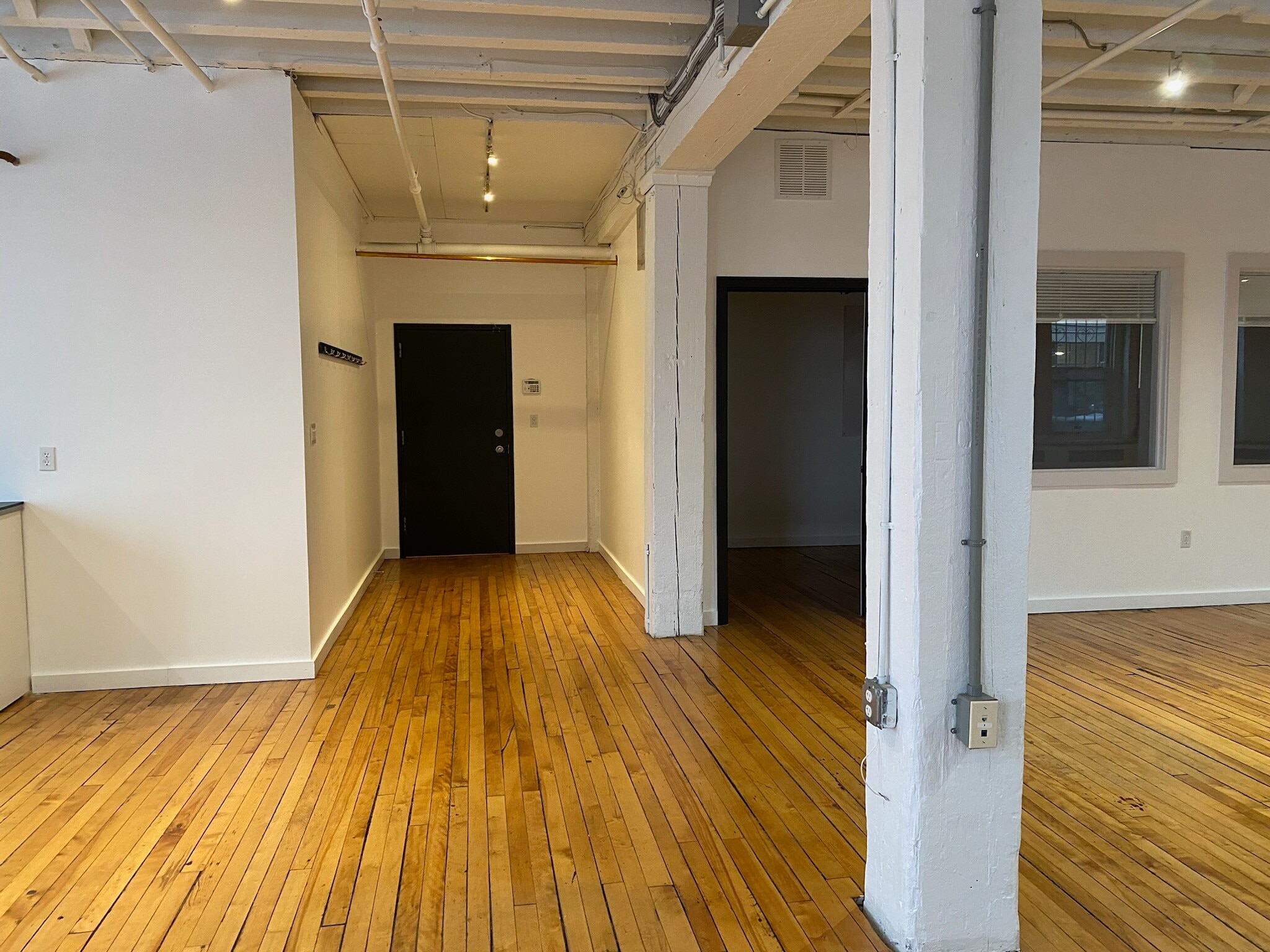 119-129 Braintree St, Allston, MA en alquiler Foto del interior- Imagen 1 de 10