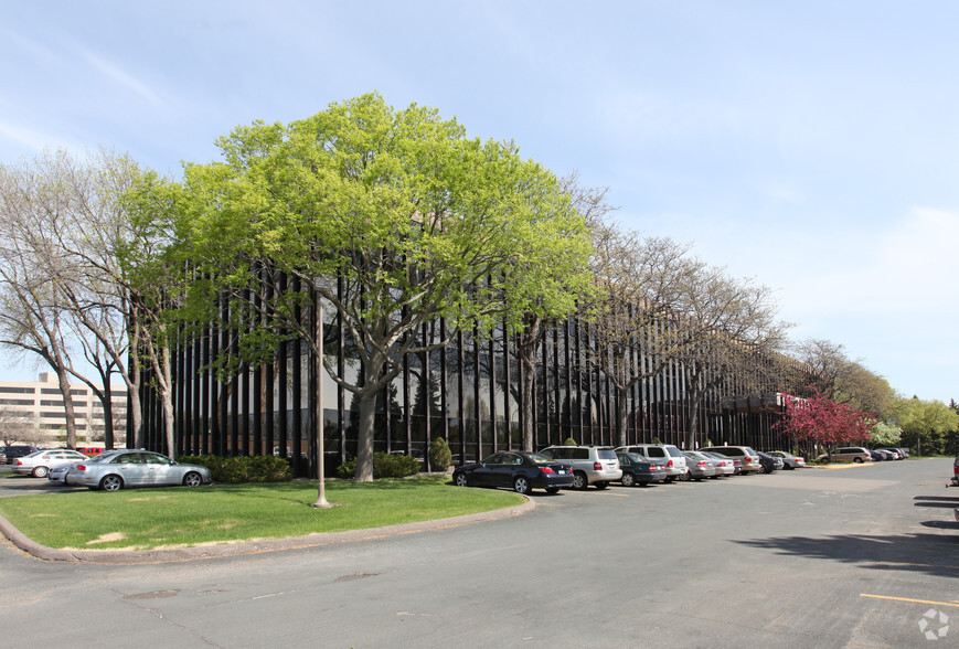 7400 Metro Blvd, Edina, MN en alquiler - Foto del edificio - Imagen 1 de 18