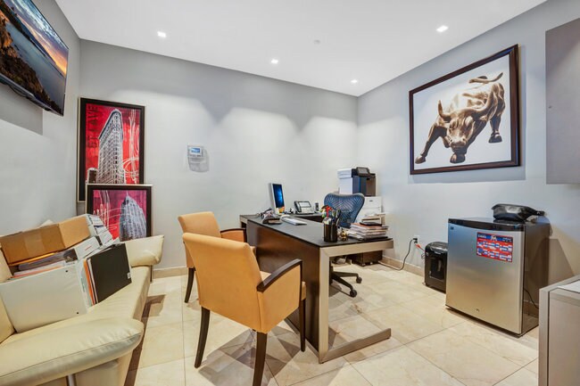 2333 Brickell Ave, Miami, FL 33129 - Unidad D-1 - - Foto del interior - Image 1 of 34