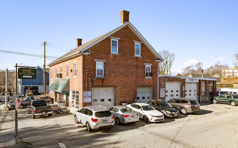 487 Washington St, Coventry, RI en venta - Foto del edificio - Imagen 3 de 9