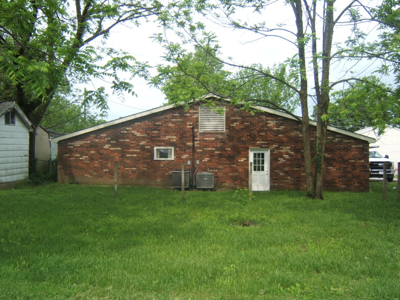 109 S Madison St, Owenton, KY en venta - Foto principal - Imagen 2 de 19