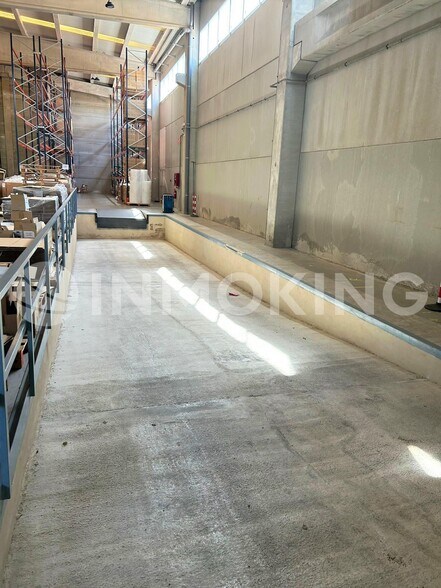 Nave en Paterna, Valencia en alquiler - Foto del interior - Imagen 3 de 15