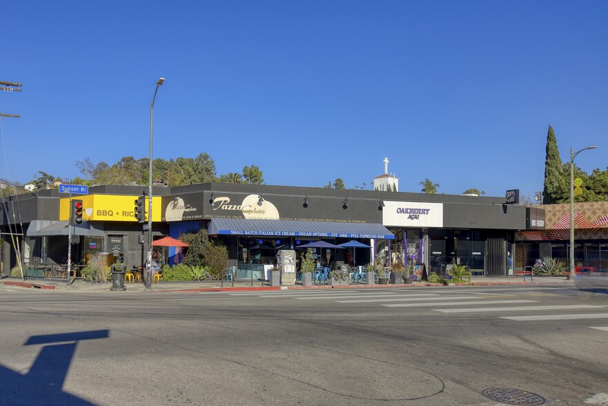 3827 W Sunset Blvd, Los Angeles, CA en alquiler - Foto del edificio - Imagen 1 de 9