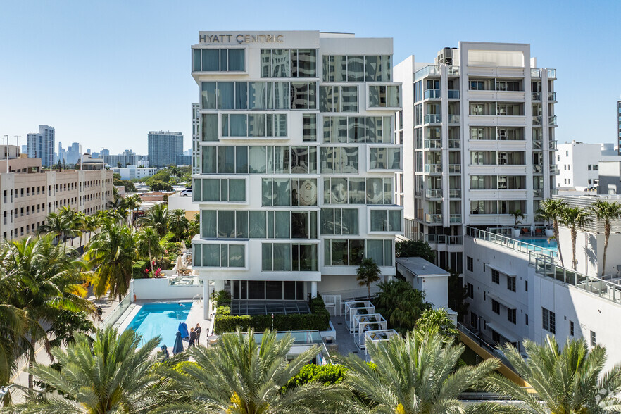 1600 Collins Ave, Miami Beach, FL en alquiler - Foto del edificio - Imagen 2 de 5