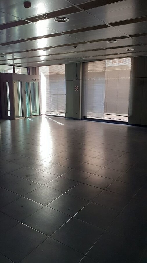 Plaça Del Mestre Giner, Torrent, VAL 46900 -  -  - Foto del interior - Image 1 of 3