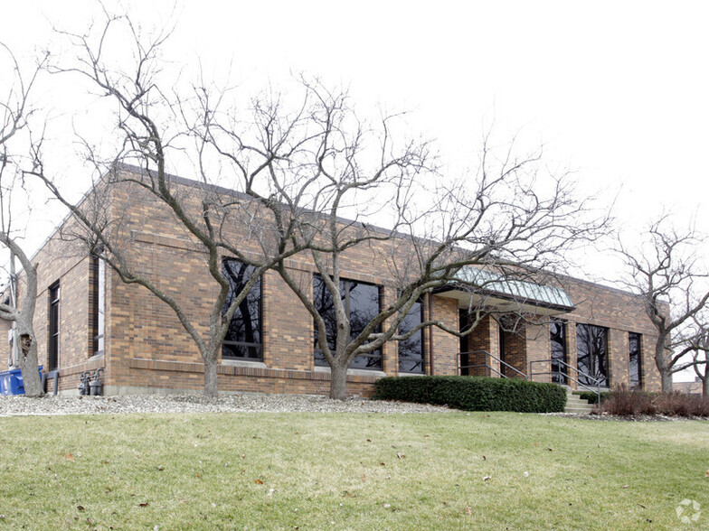 2711-2755 Curtiss St, Downers Grove, IL en alquiler - Foto del edificio - Imagen 3 de 3