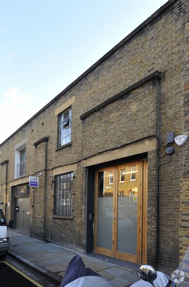 40-48 Bromells Rd, London en alquiler - Foto del edificio - Imagen 3 de 5