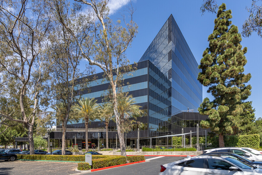 4590 MacArthur Blvd, Newport Beach, CA en alquiler - Foto del edificio - Imagen 1 de 9